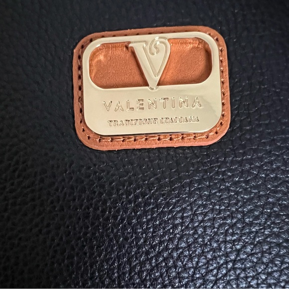 NWT VALENTINA LEATHER CROSSBODY SHOULDER BAG PHONE CASE PURSE - Picture 2 of 6